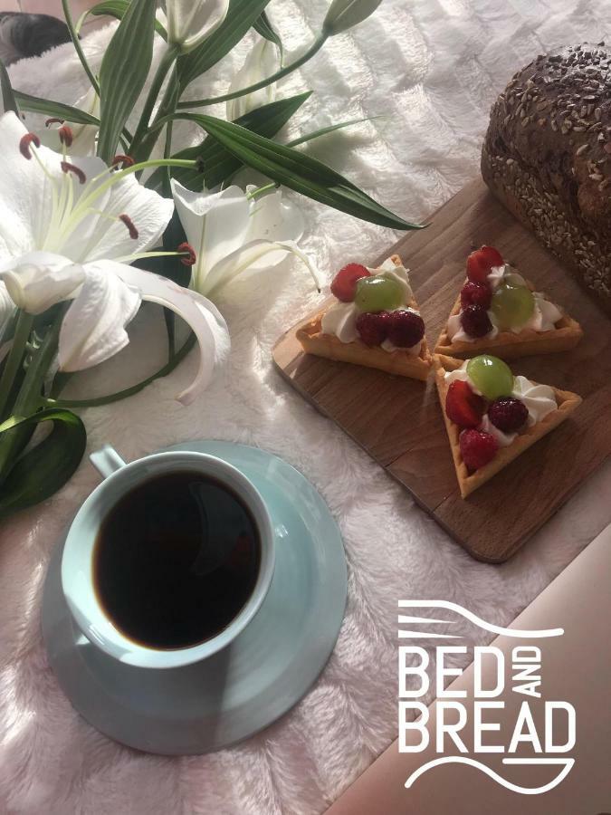 Апартаменты Bed And Bread Леба Экстерьер фото